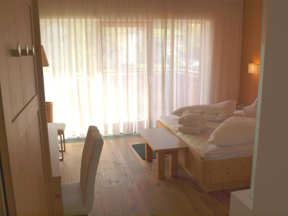Sporthotel Rasen Rasùn di Sotto Esterno foto