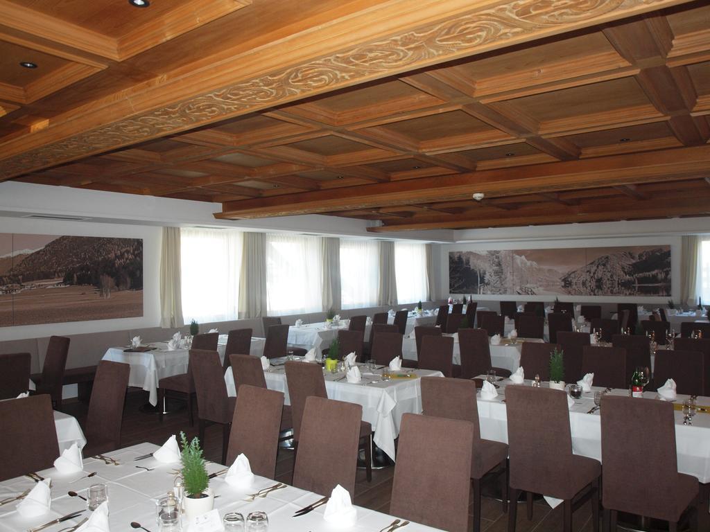 Sporthotel Rasen Rasùn di Sotto Esterno foto