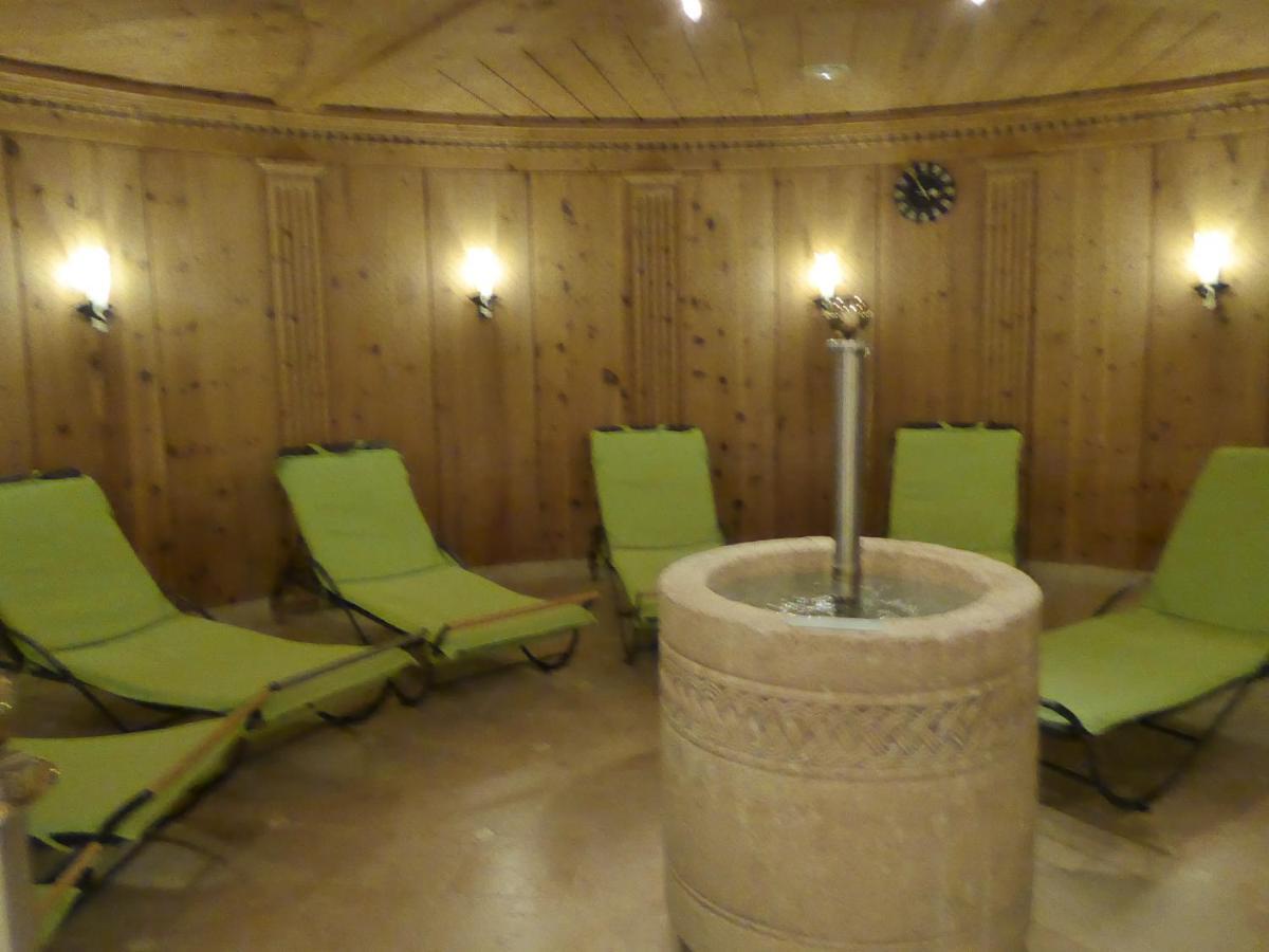 Sporthotel Rasen Rasùn di Sotto Esterno foto